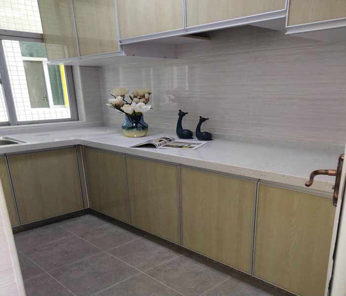 觀瀾小產(chǎn)權(quán)房網(wǎng):浪漫新城廣場(chǎng)