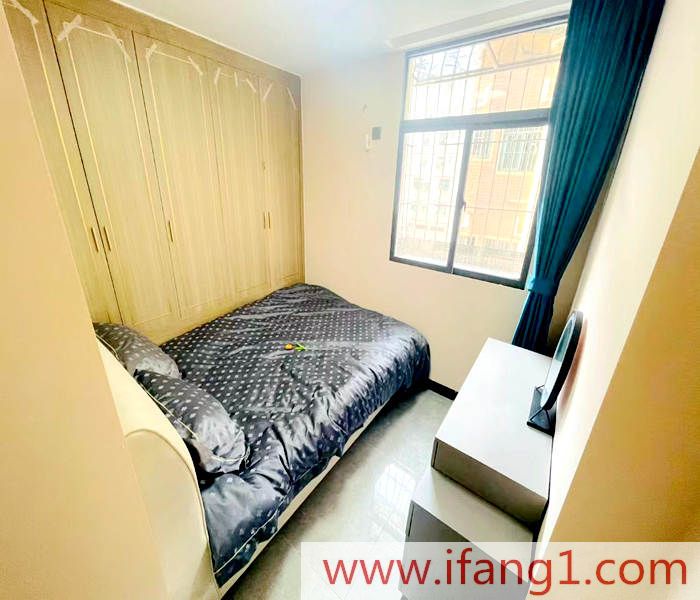 <a href=/longhua/ target=_blank class=infotextkey>大浪小產(chǎn)權房出售</a>